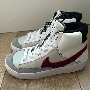 Nike Blazer Mid - Gray, White, Burgandy